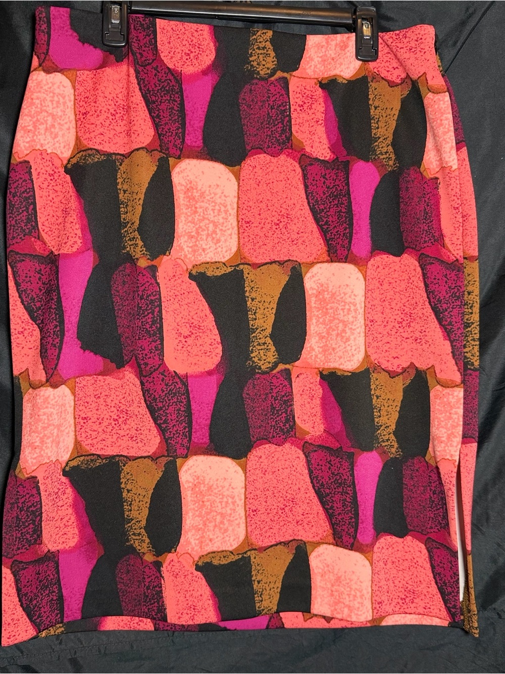 Worthington Pink & Black Abstract Print Skirt